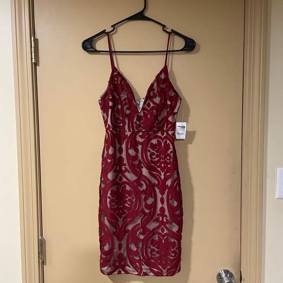NWT Charlotte Russe Red Lace Overlay Mini Dress - Picture 2 of 6